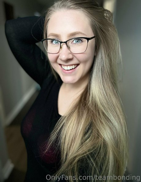 Teambonding porn model image