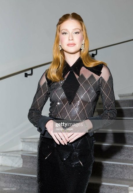 Marina Ruy Barbosa art model pictures