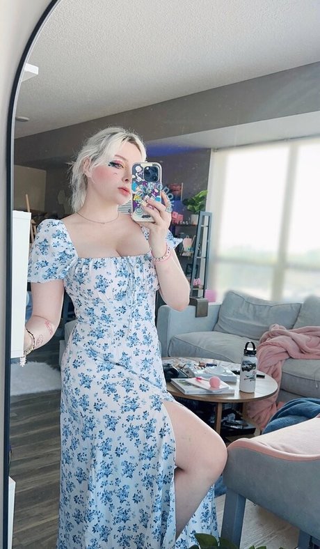 Ashtronova top actress picture