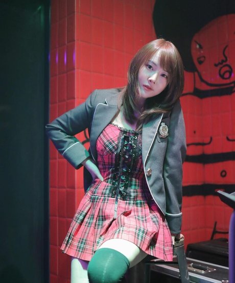 Munkawka high quality actress galleries