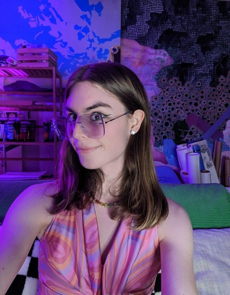 Nayomo star exclusive picture