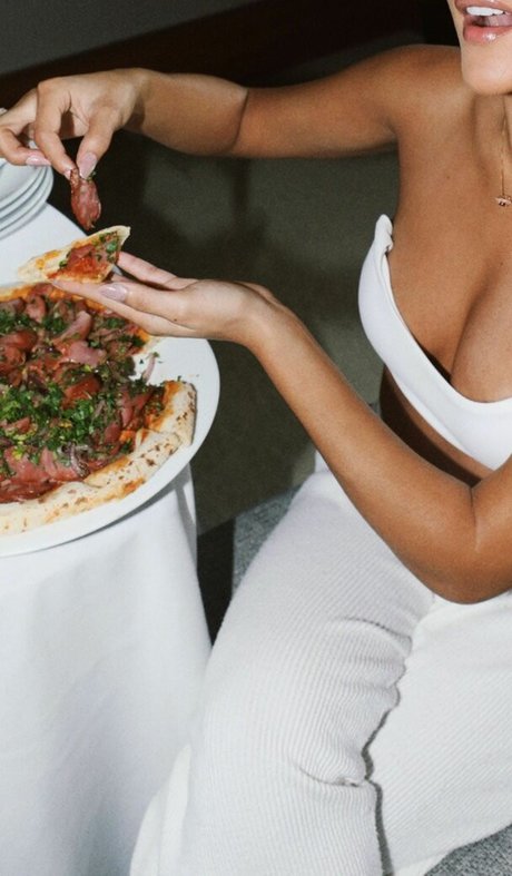 Bella Campos star xxx pics