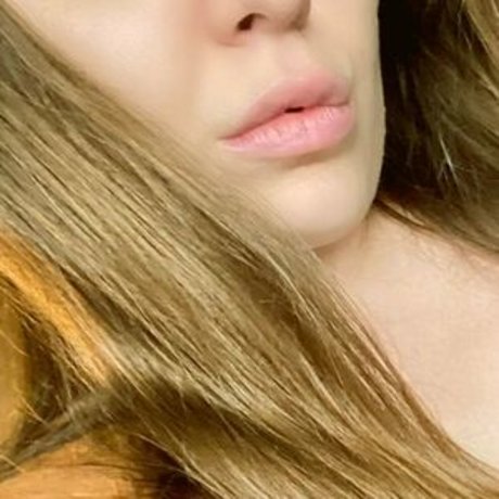 ella inferno nude model pic