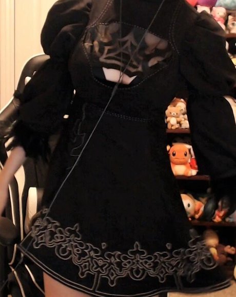 Dizzykitten exclusive model picture