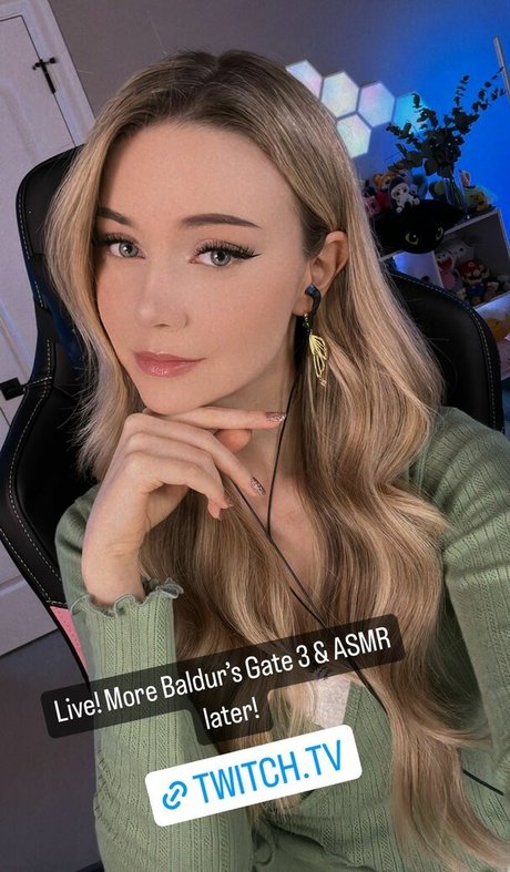 mom daughter onlyfans top images