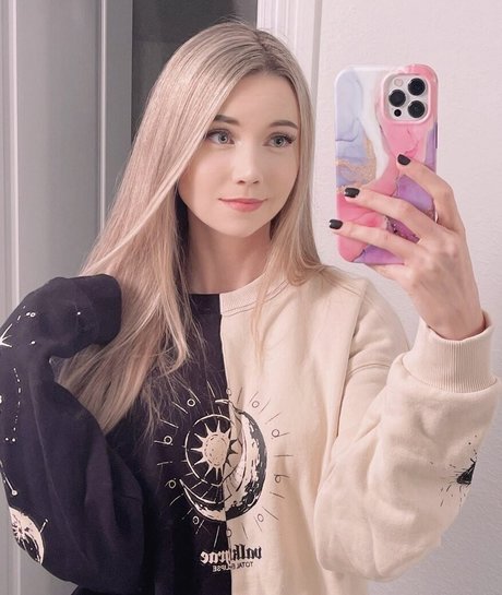 Dizzykitten exclusive pornstar gallery