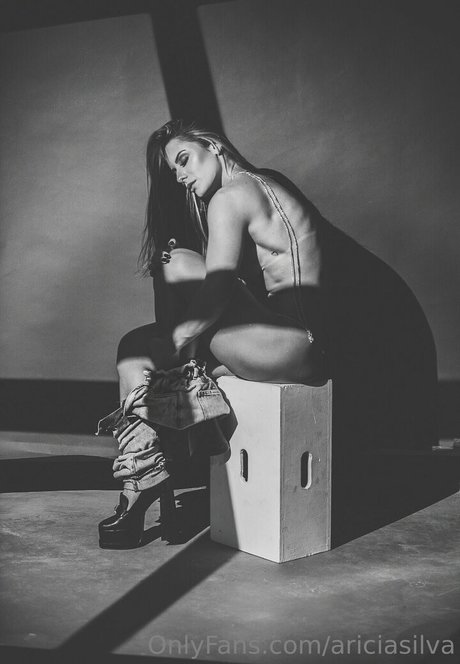 Aricia Silva star exclusive pic