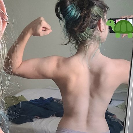 cristinysam model beautiful picture