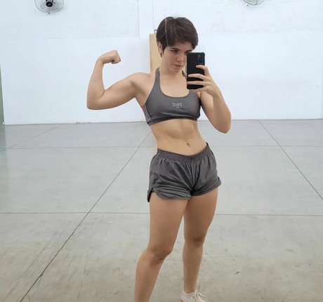 cristinysam best model photo