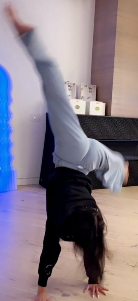 shemale dominatrix onlyfans free sex pic