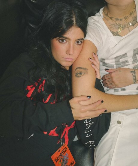 Charli D Amelio star nude photo