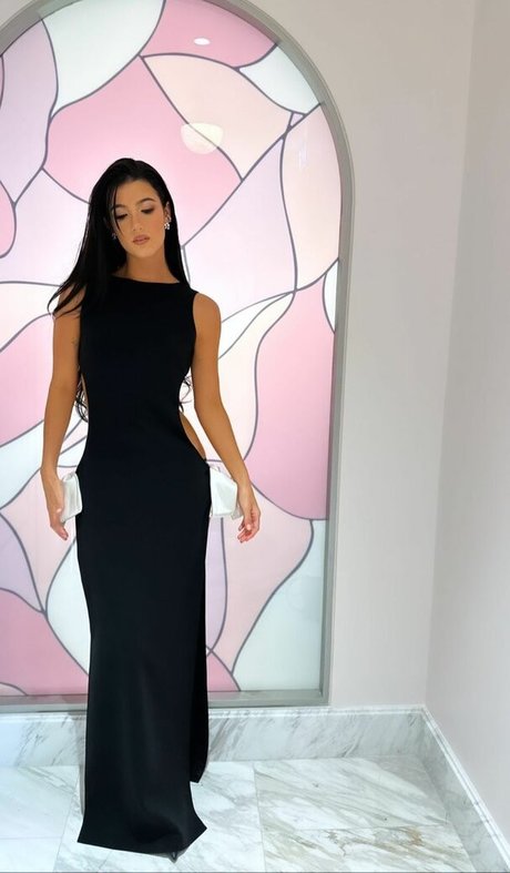 Charli D Amelio hd actress images