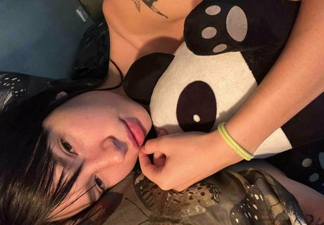 lesbian feet onlyfans hot xxx pictures