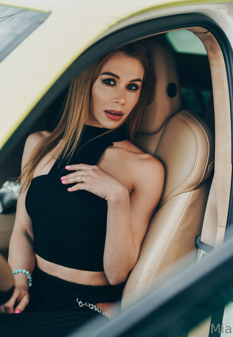 miabandini69 nice model galleries