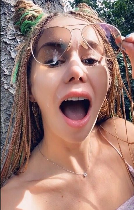 miabandini69 model xxx picture