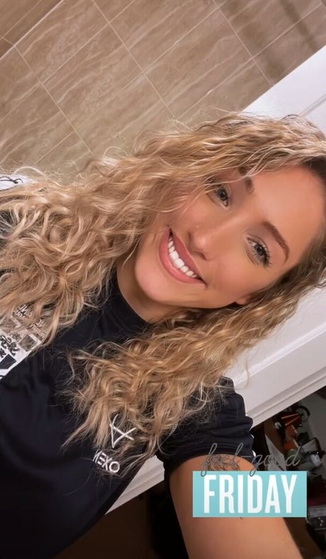 Caitlin Beevers star adult pic