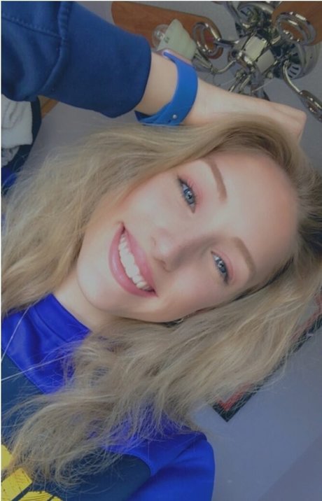 Caitlin Beevers star porn image