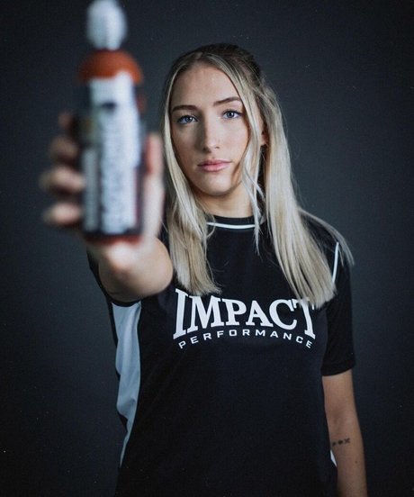 Caitlin Beevers pornstar free pics