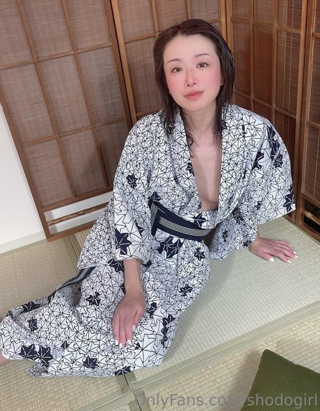 shodogirl nudes actress pics