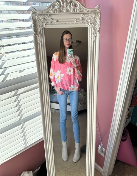 celebrity male onlyfans pretty pictures