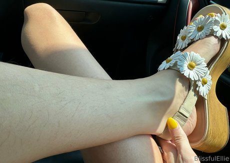 skinny shemale onlyfans hot pictures