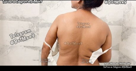 Naari Magazine model nude pictures