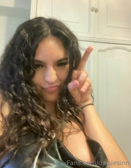 daisiesinn sex pornstar photos