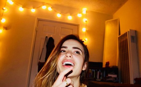 Nicolle Gironda sexy actress images