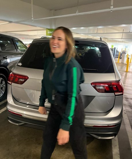 Nicolle Gironda star top pictures