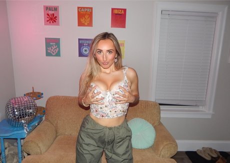 Angelina Cross star adult images