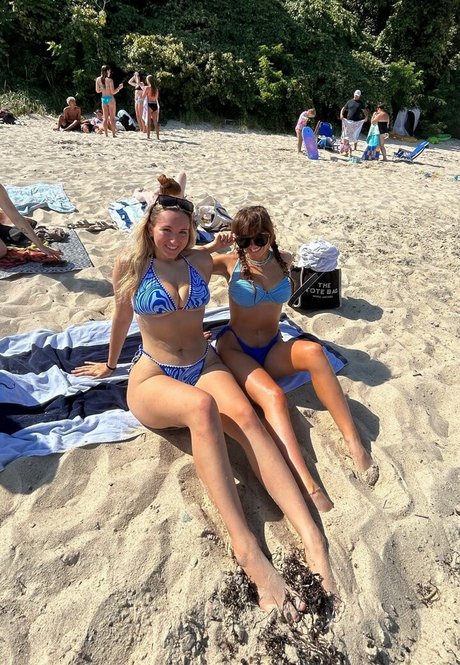 Angelina Cross top star img