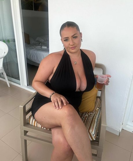 chelsea leigh high quality actress img