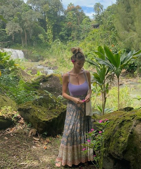 swinger milf onlyfans beautiful nude pics