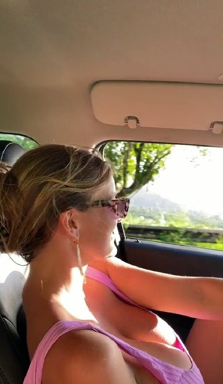 blonde cum onlyfans beautiful img