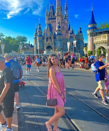 Nicole Fatone star img