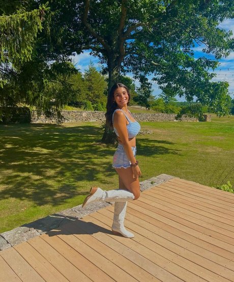 Nicole Fatone star free pic