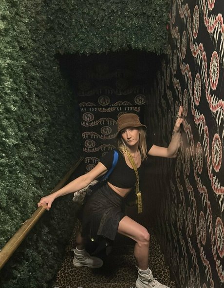 big tits squirt onlyfans porn picture