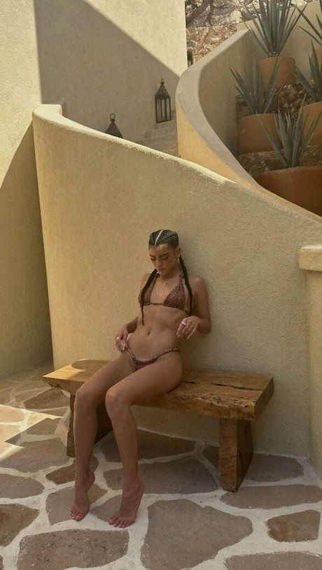 Dixie D Amelio perfect pornstar galleries