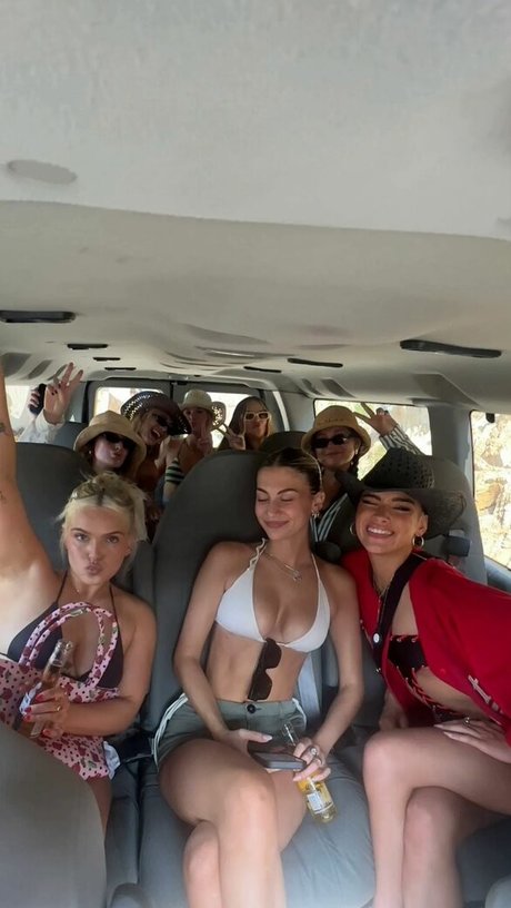 Dixie D Amelio star top img