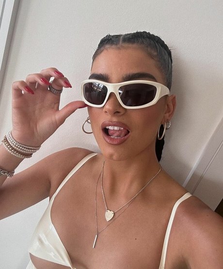 Dixie D Amelio nice model gallery