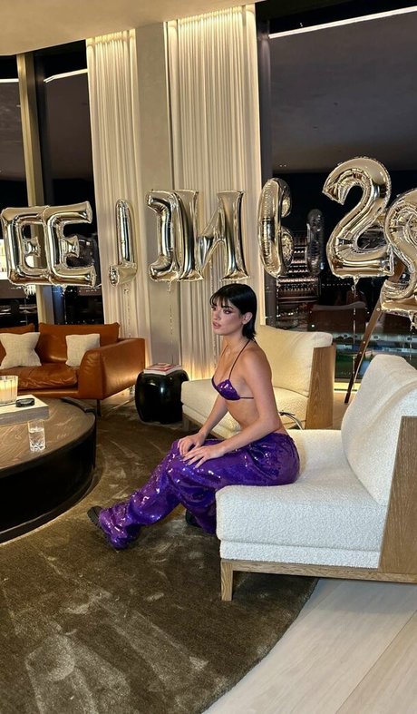 Dixie D Amelio top star photos