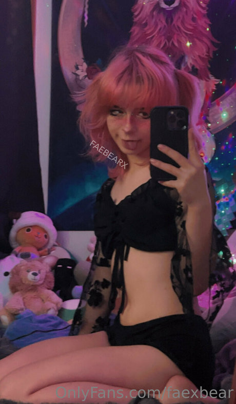 faexbear star adult image