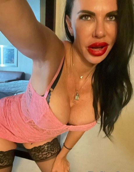 piperpressmn pretty actress pic