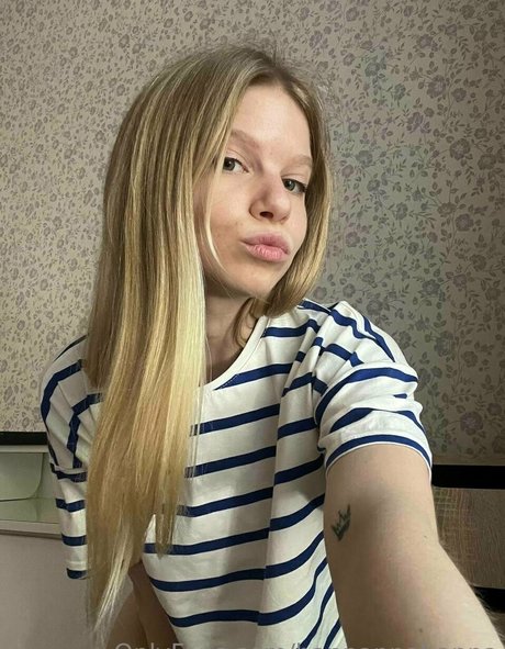 bannannahanna model top gallery