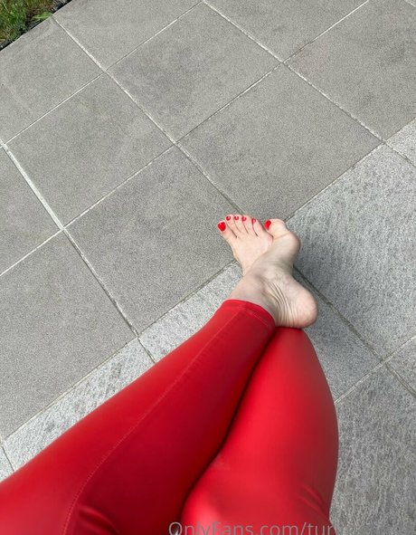 turimelinda hot star picture