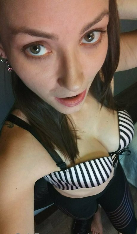 adalynnxfree model porn gallery