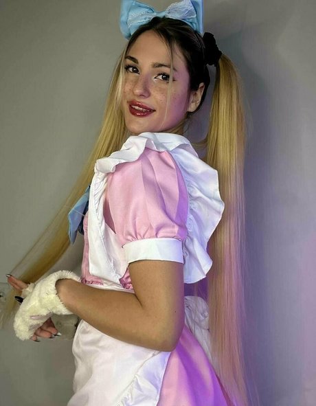 red mila sexy star pictures