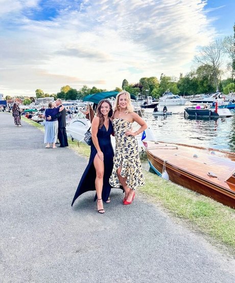 Robyn Richford sexy actress photo