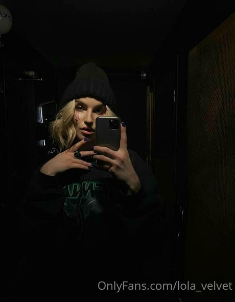 lana ocean model hd photo