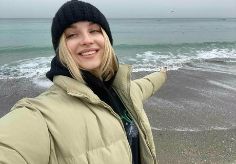 lana ocean model pretty photo